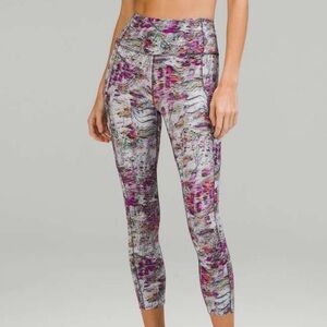 Lululemon Fast and Free high rise crop.